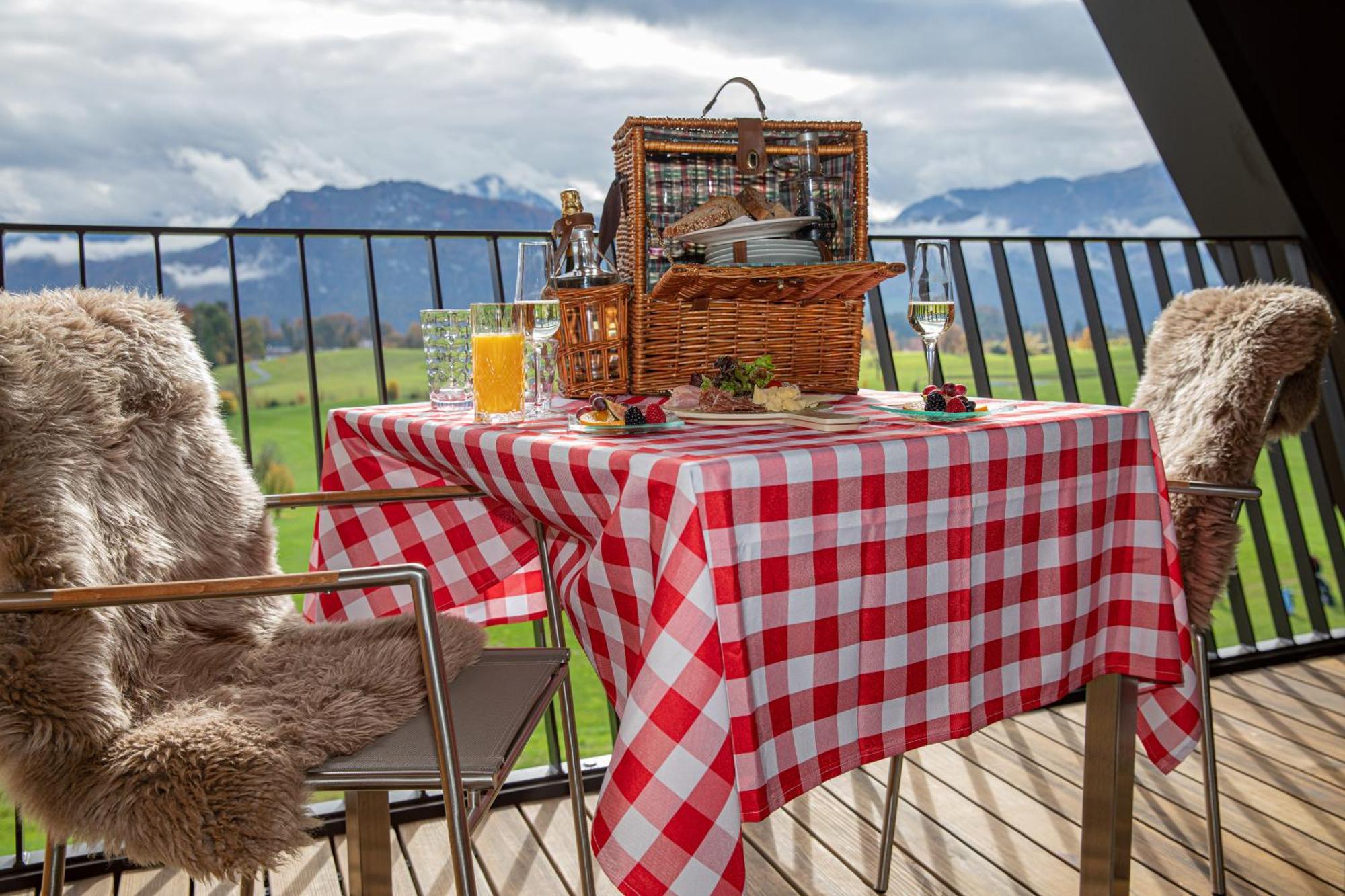 Gasthaus Badhof - Golfhotel Meggen Bagian luar foto